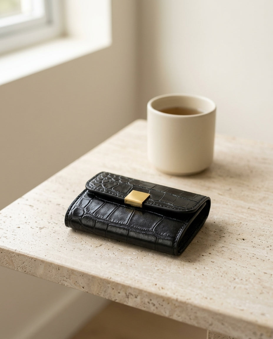 Anvers — Embossed Croc Cardholder
